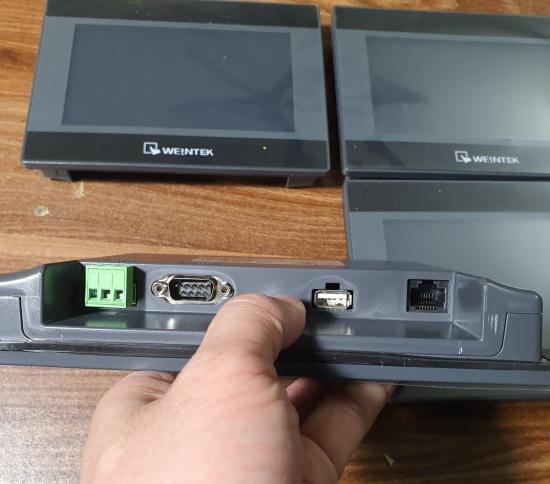 Sửa màn hình HMI Weintek tận nơi | Chuyên nghiệp & bảo hành